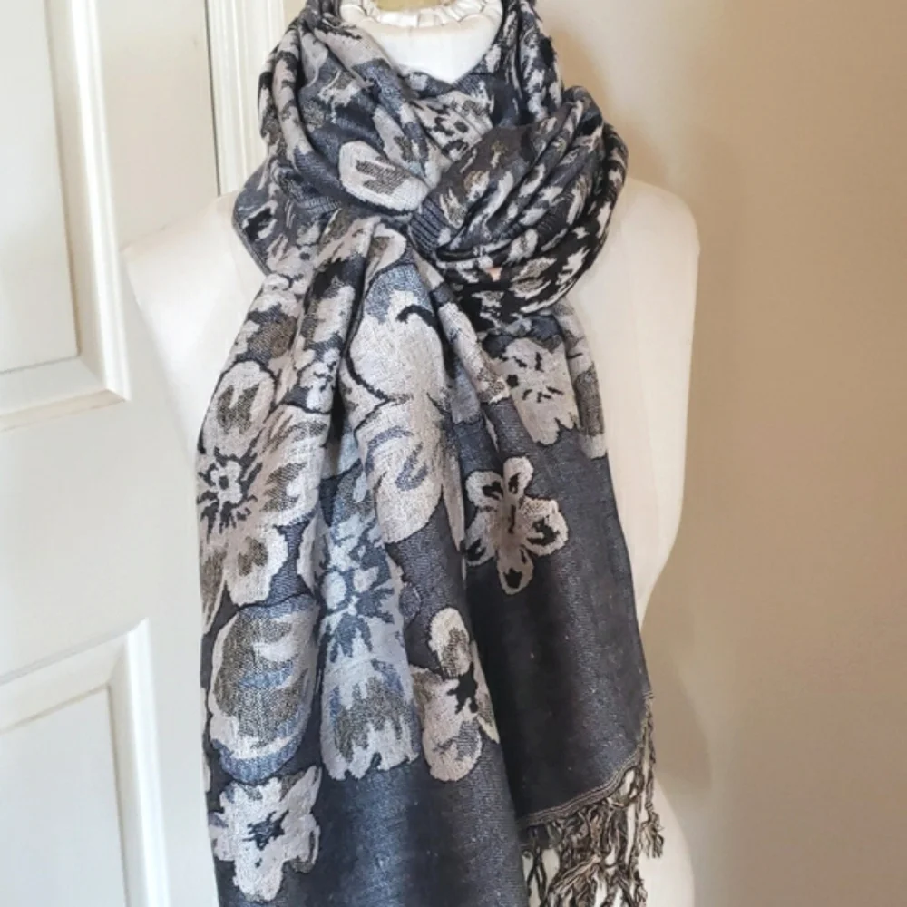 Reversible Silk Pashmina Scarf Wrap – Black Tan Cream Gray Floral